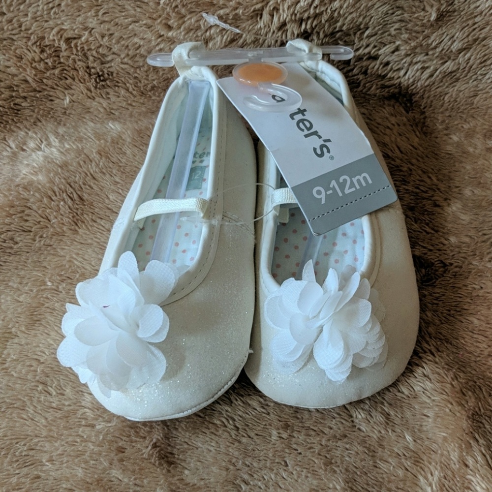 Carter's White sparkle flats new w/tag 9-12mo